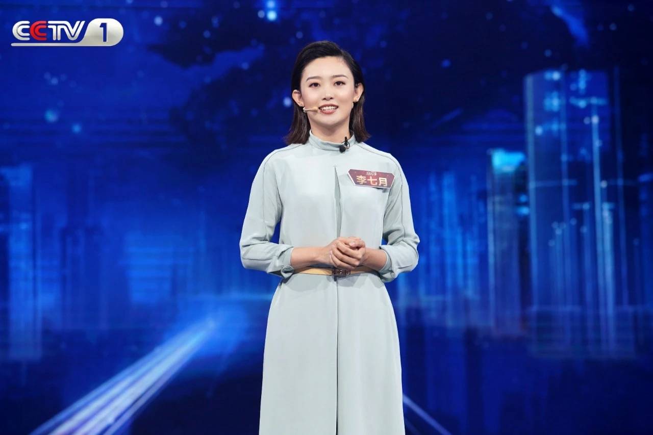 主持人大赛选手发展还是自家的更好,已经有李七月商亮张楚雪3位正式