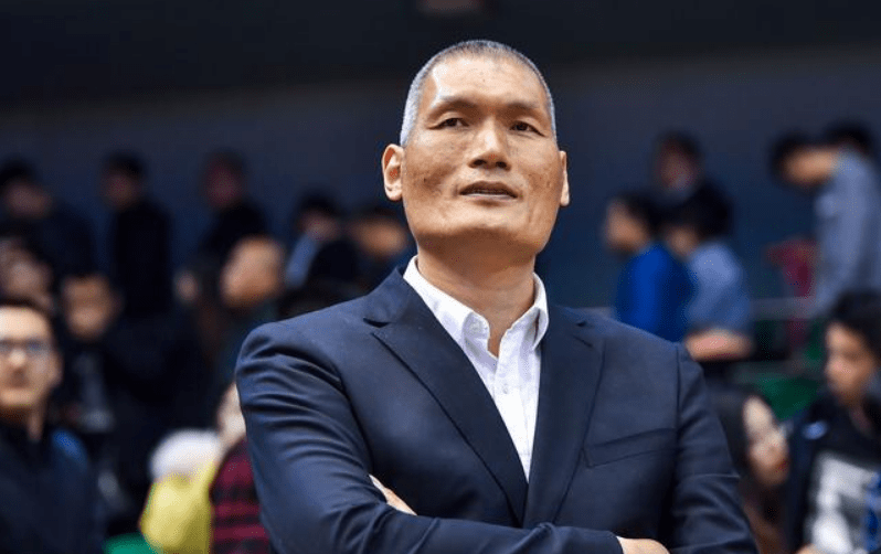 原创消失414天纪敏尚现身山东男篮训练场巩晓彬与他分工明确