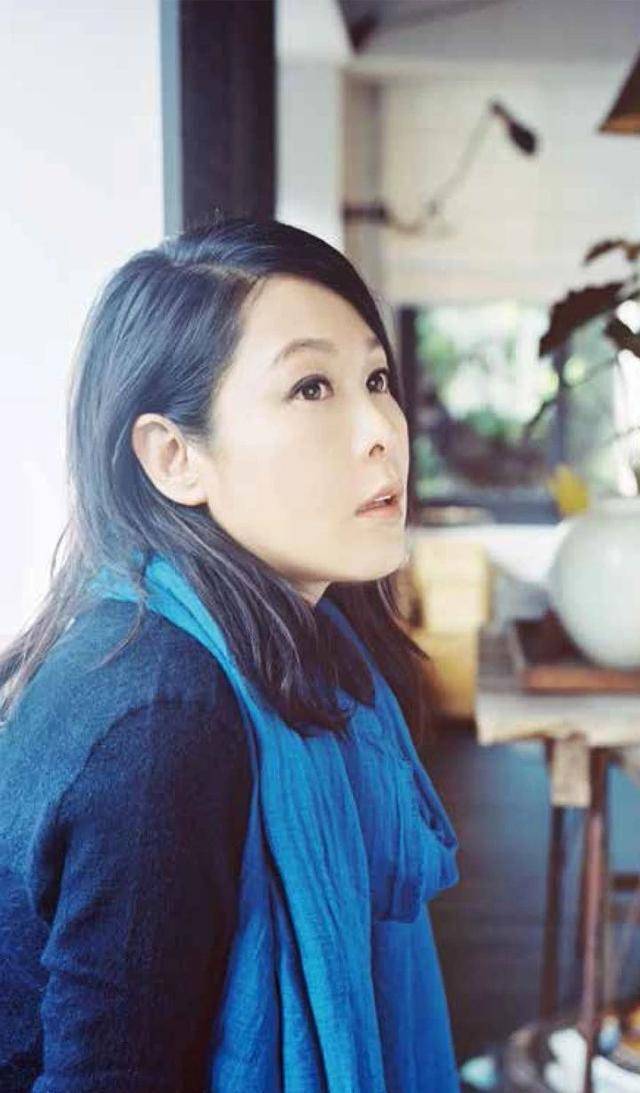 奶茶刘若英坎坷情路:放下陈升,错过黄磊,苦等陈国富十年