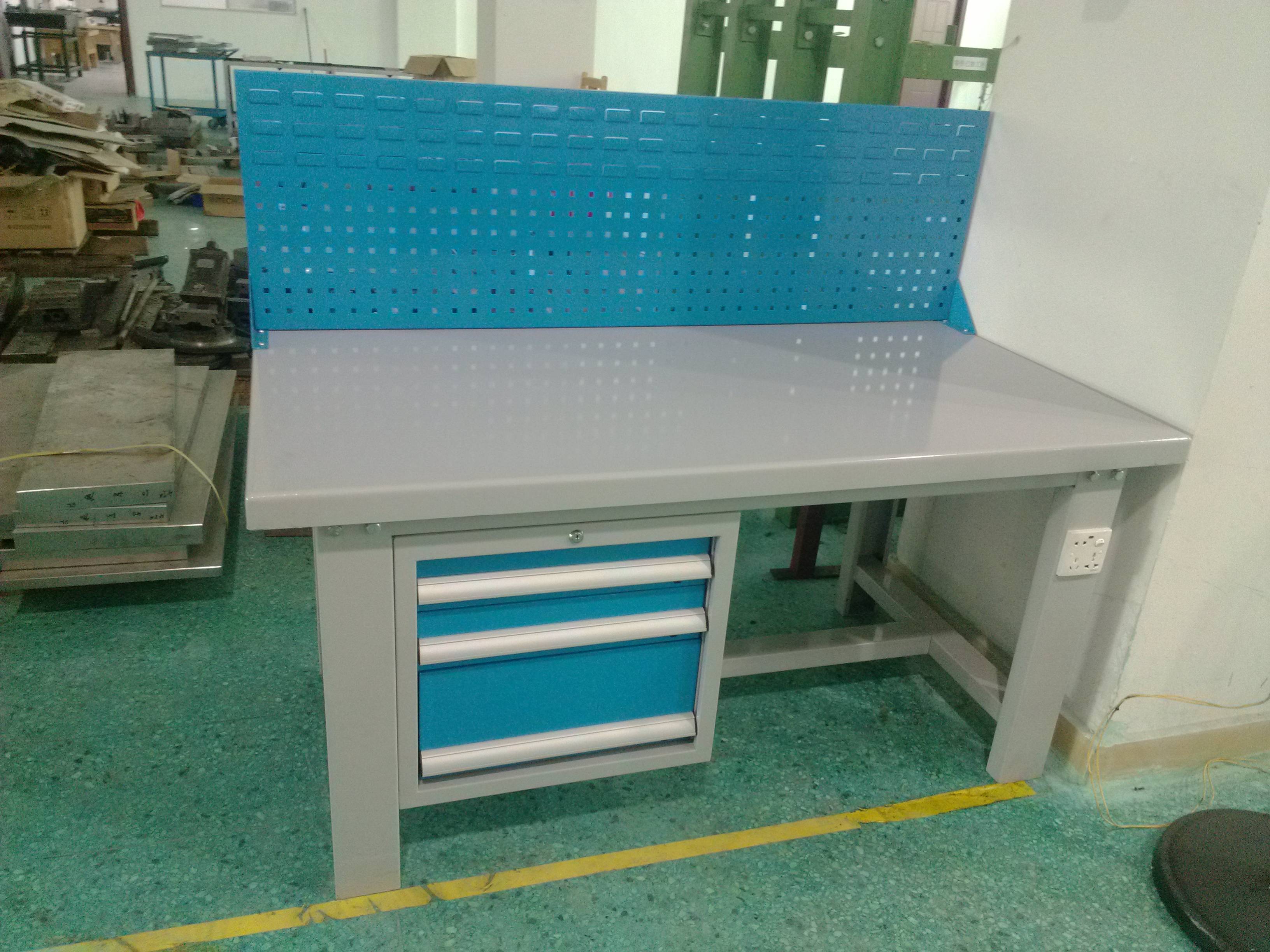 15米钢板工具桌定制车间工作台水磨钢板模具台