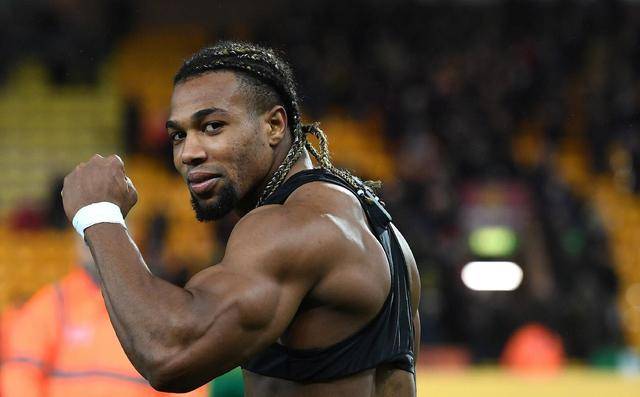 英超"闪电侠"金字塔排名:萨拉赫仅4档,马内屈居2档,1档贼快