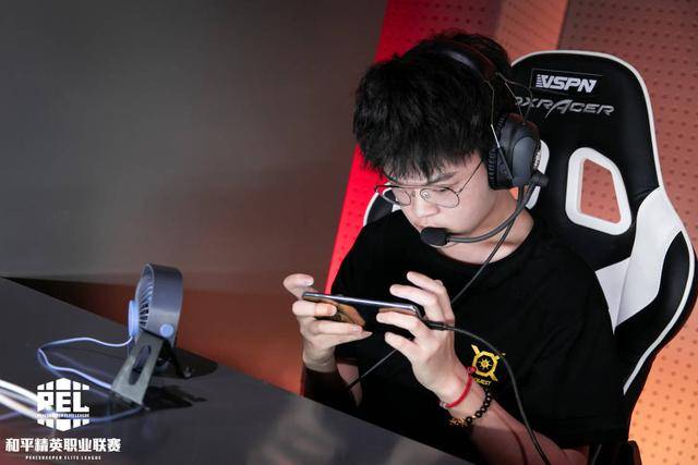 原创pel和平精英职业联赛:常规赛冠军热门xqf全体常梗大盘点