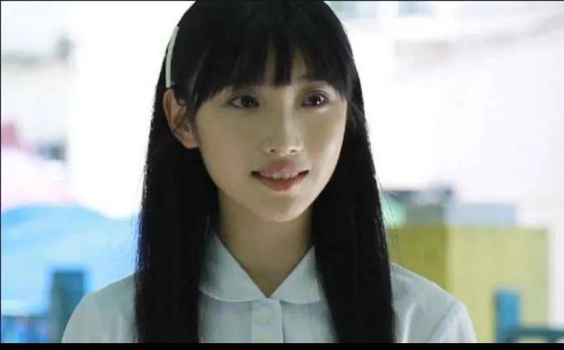 0?蔡徐坤主动和她搞暧昧,顶流爱豆都是她的绯闻男友_许梦圆