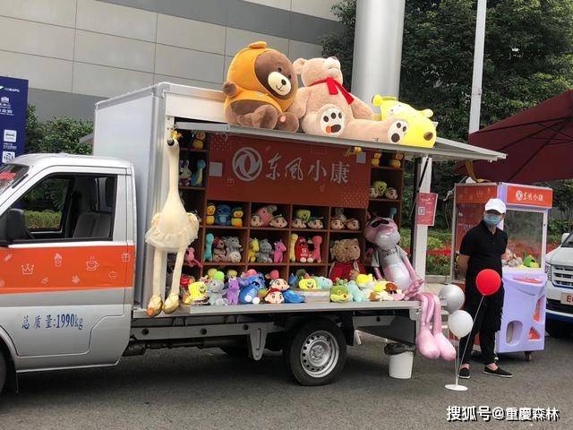 地摊生意火爆买什么车摆地摊最合适