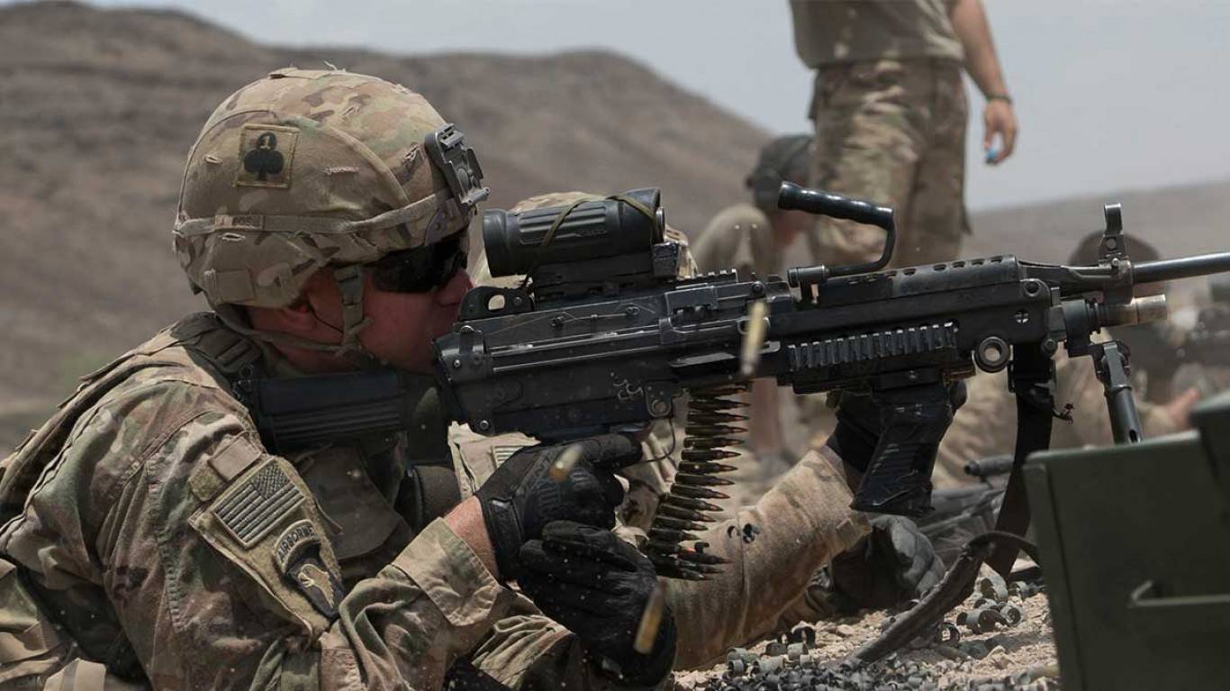 第二:国际形势日渐复杂,而对外远征是一场无休止的战争.