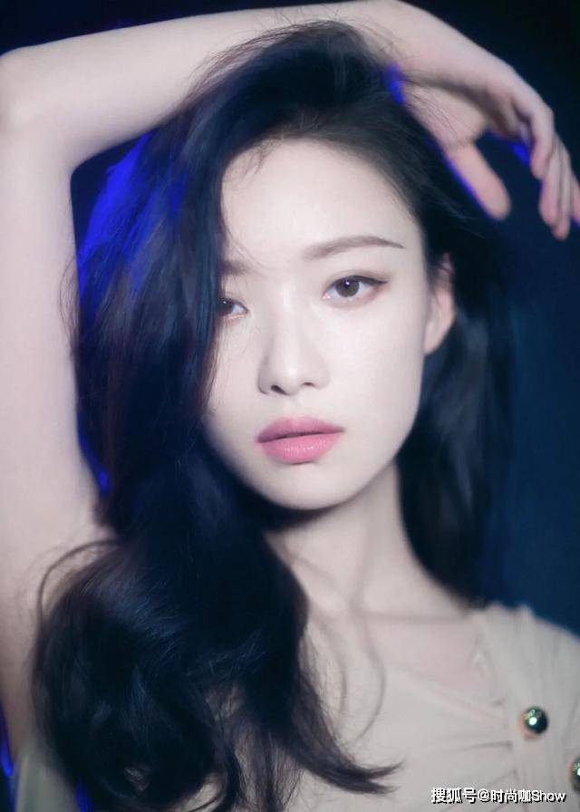 “浓颜系”长相简直太美了!不管男生还是女生,帅气又惊艳_颜脸