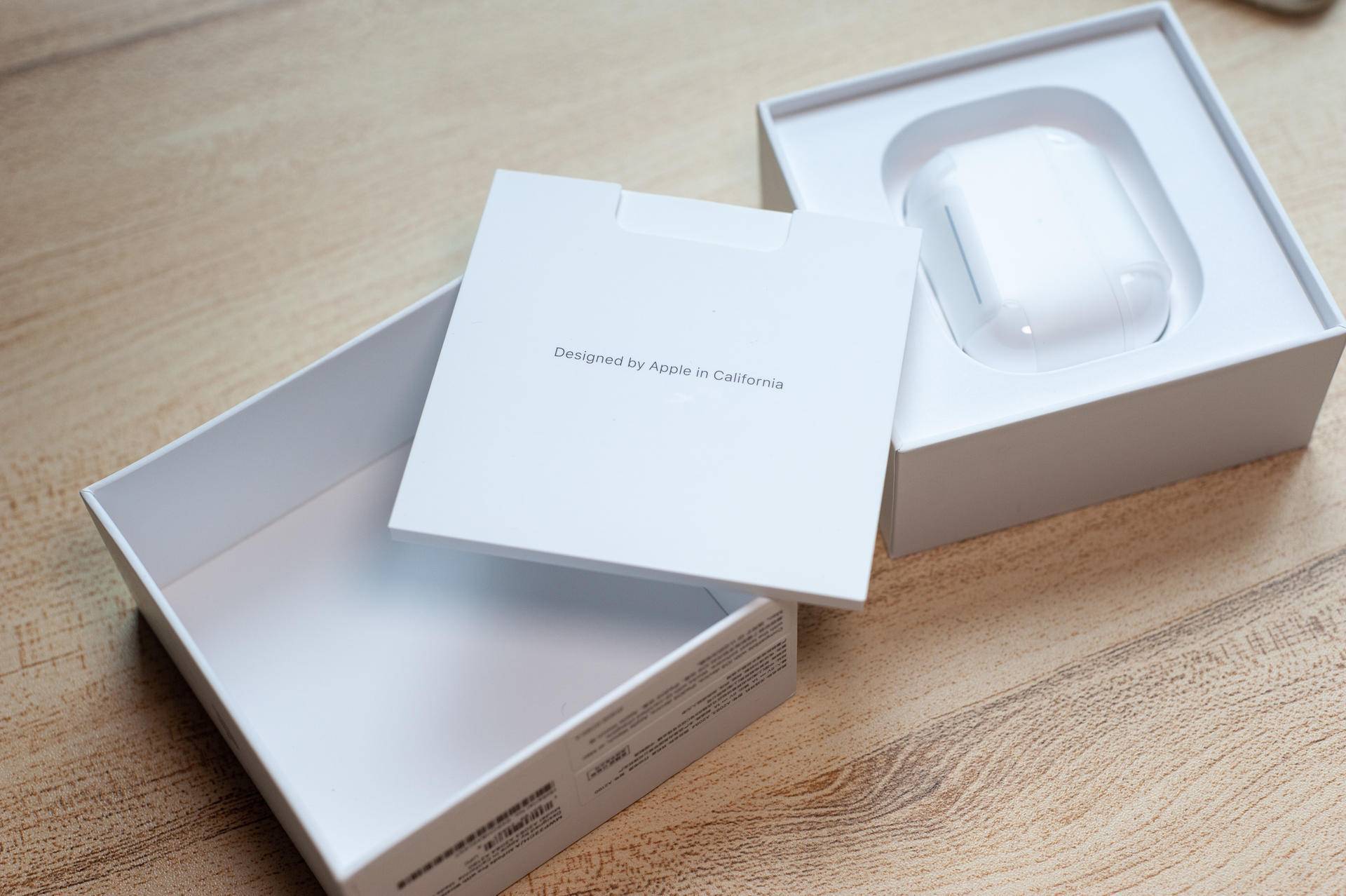 全网最低airpods pro稳不稳?小伙上车拼多多,亲身经历为你揭秘