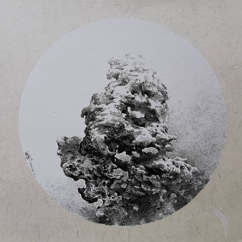 从事绘画创作40余年,凭借丰富的创作经验,完成了大量探索性的新钢笔画