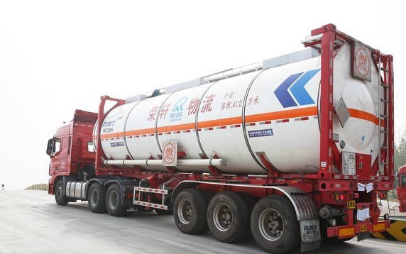 槽罐车事故后多地加强危化品运输管理