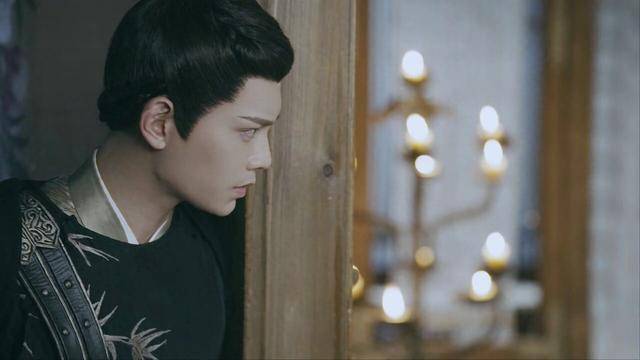 《陈芊芊》一句台词出圈,韩烁黑化想霸王硬上弓,芊芊被吓哭了_裴恒当