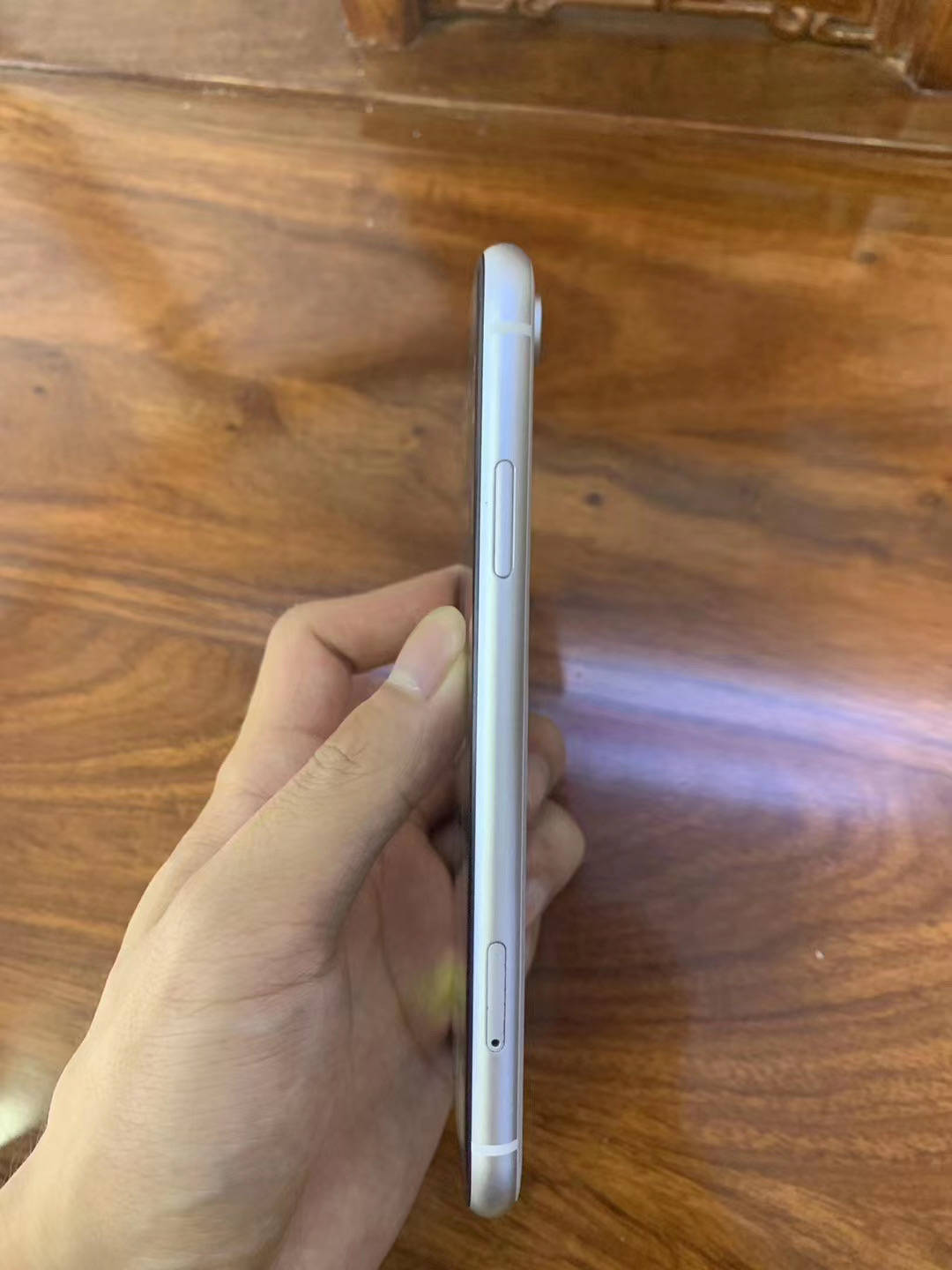 网友贪便宜购买iphonexr到手后心凉了