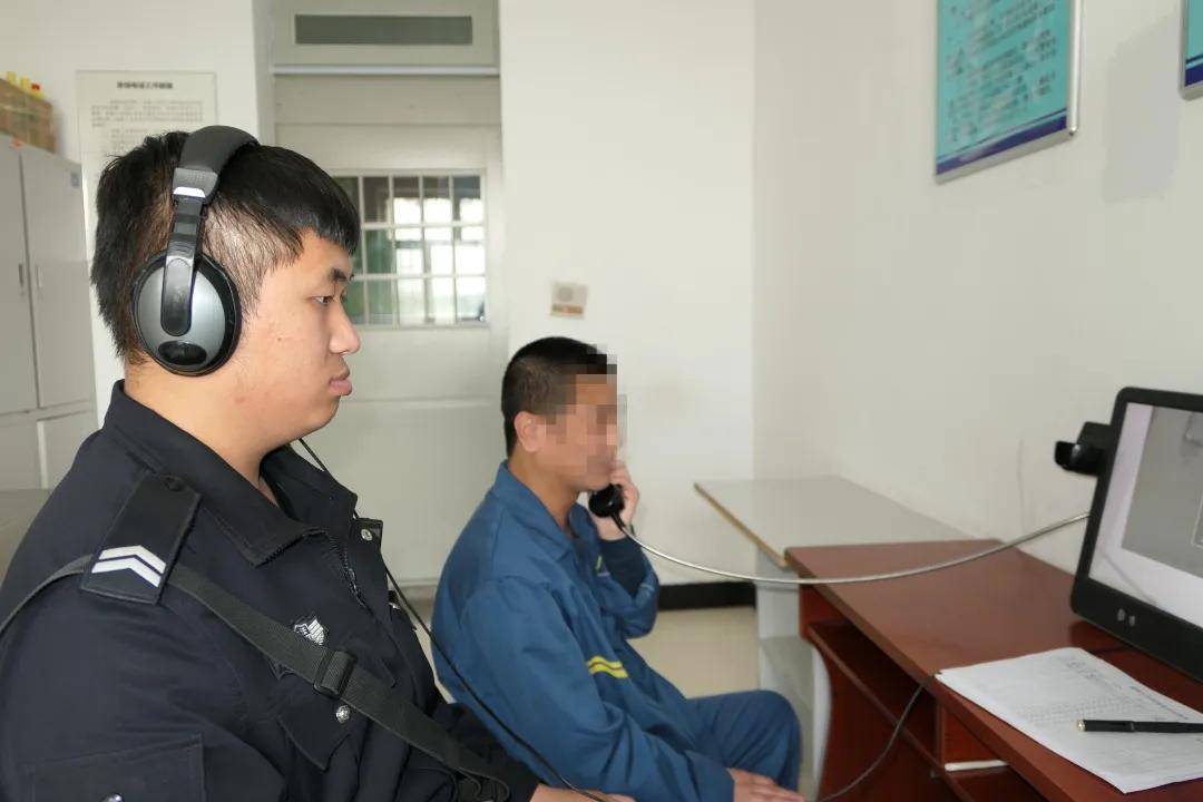 戒毒所里的说唱歌手