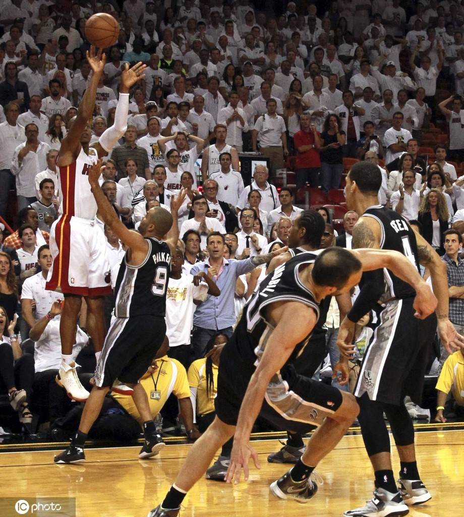 组图:7年前的今天!雷阿伦总决赛命中绝平3分