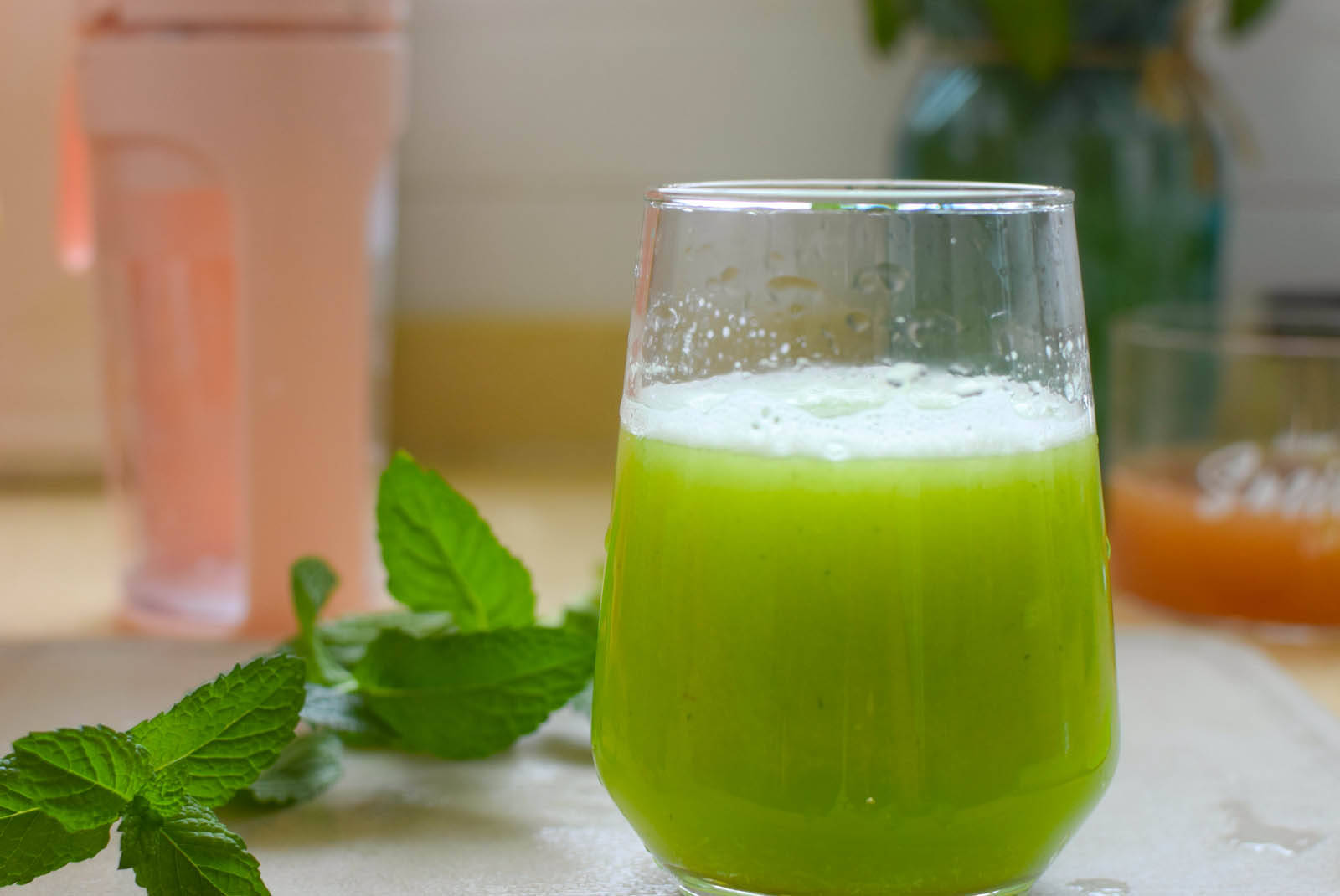 2种夏天必备果蔬汁,全家人都爱喝,3分钟做一杯,好简单_阳朗