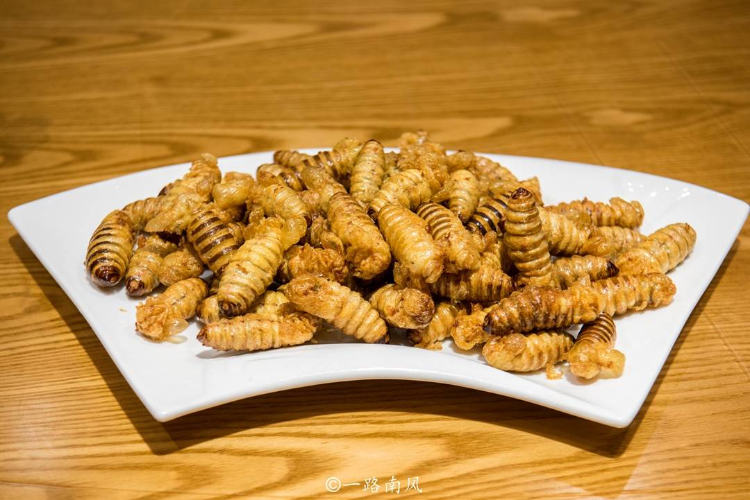 原创东北最早的通商口岸,美食包罗万象,游客吃到扶墙