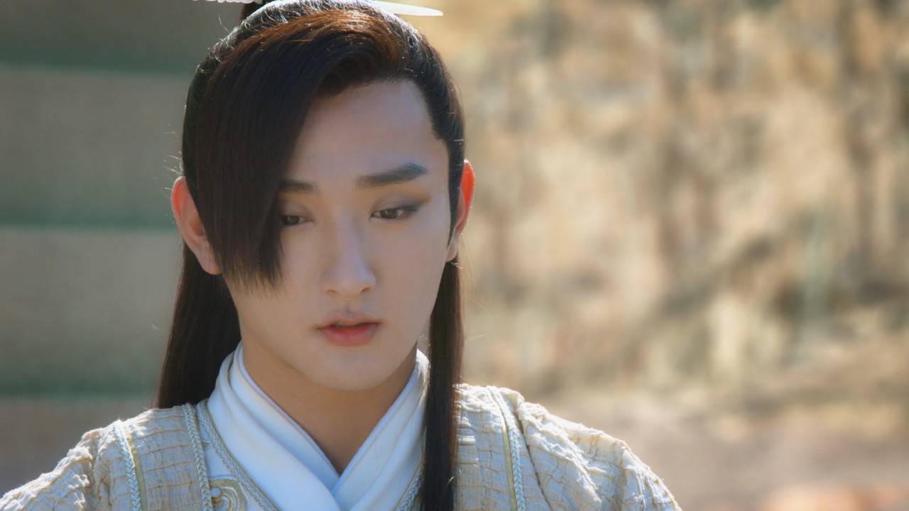 原非白对木槿的感情可不仅是感恩,还有共患难同生活的相知相守