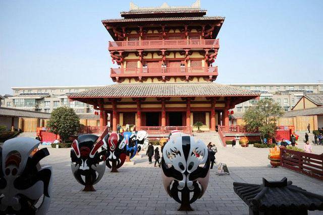 原创河南一皇宫走红人称许昌曹氏故宫是斥资23亿的仿建