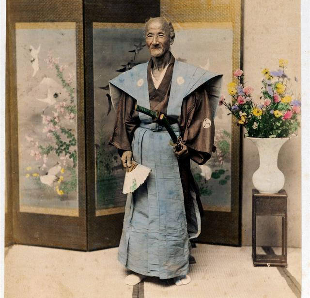 日本平安时代武士服饰图片