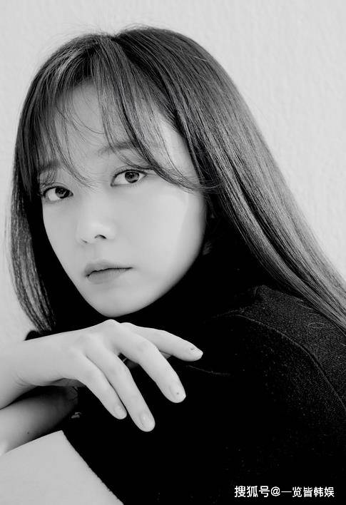 日前,韩国演员全昭旻经纪公司公布了她全新一辑的写真照片,照片中全昭