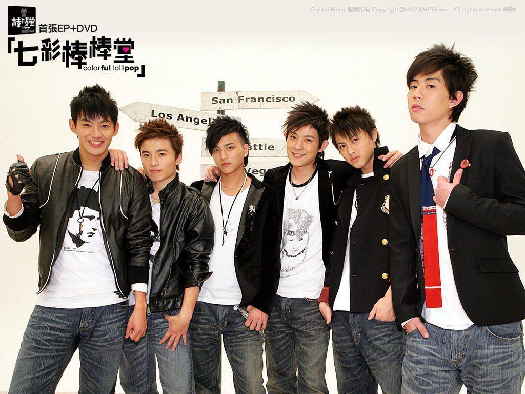 三代男团聚首:陈志朋傲娇敖犬哭泣王一博自爆,再红也逃不过各奔西东