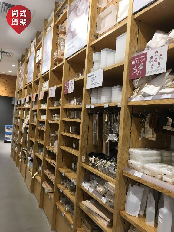 十元小商品名创优品快时尚店的经营理念是什么