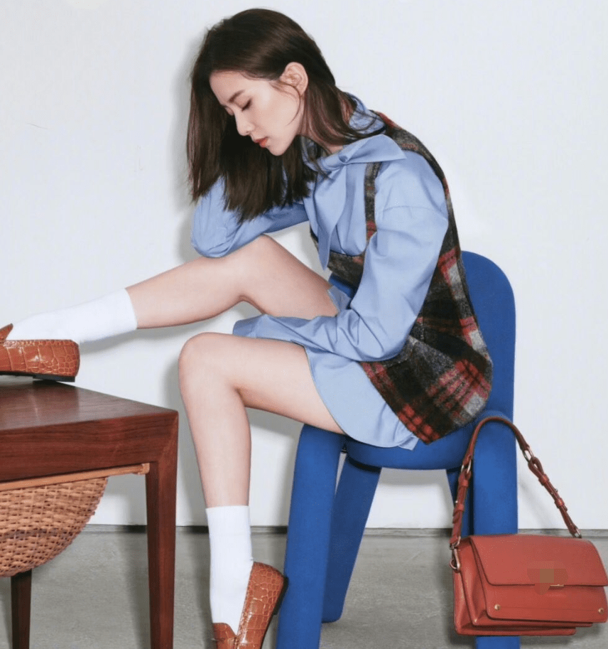 刘诗诗不做"腿模"太可惜了,拍写真双腿无处安放,美腿太抢镜