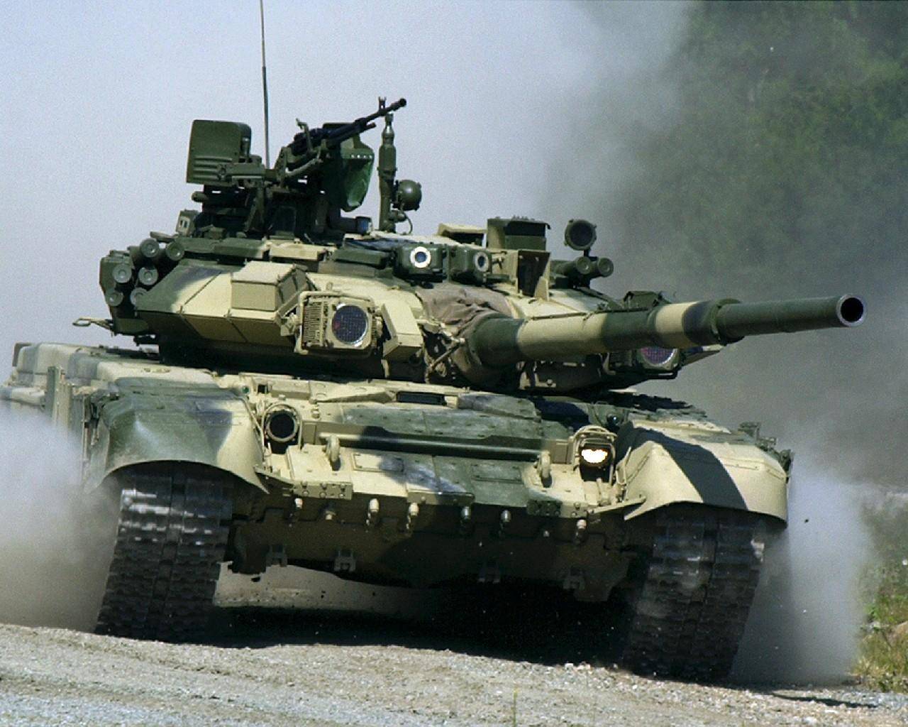 图为t-90主战坦克