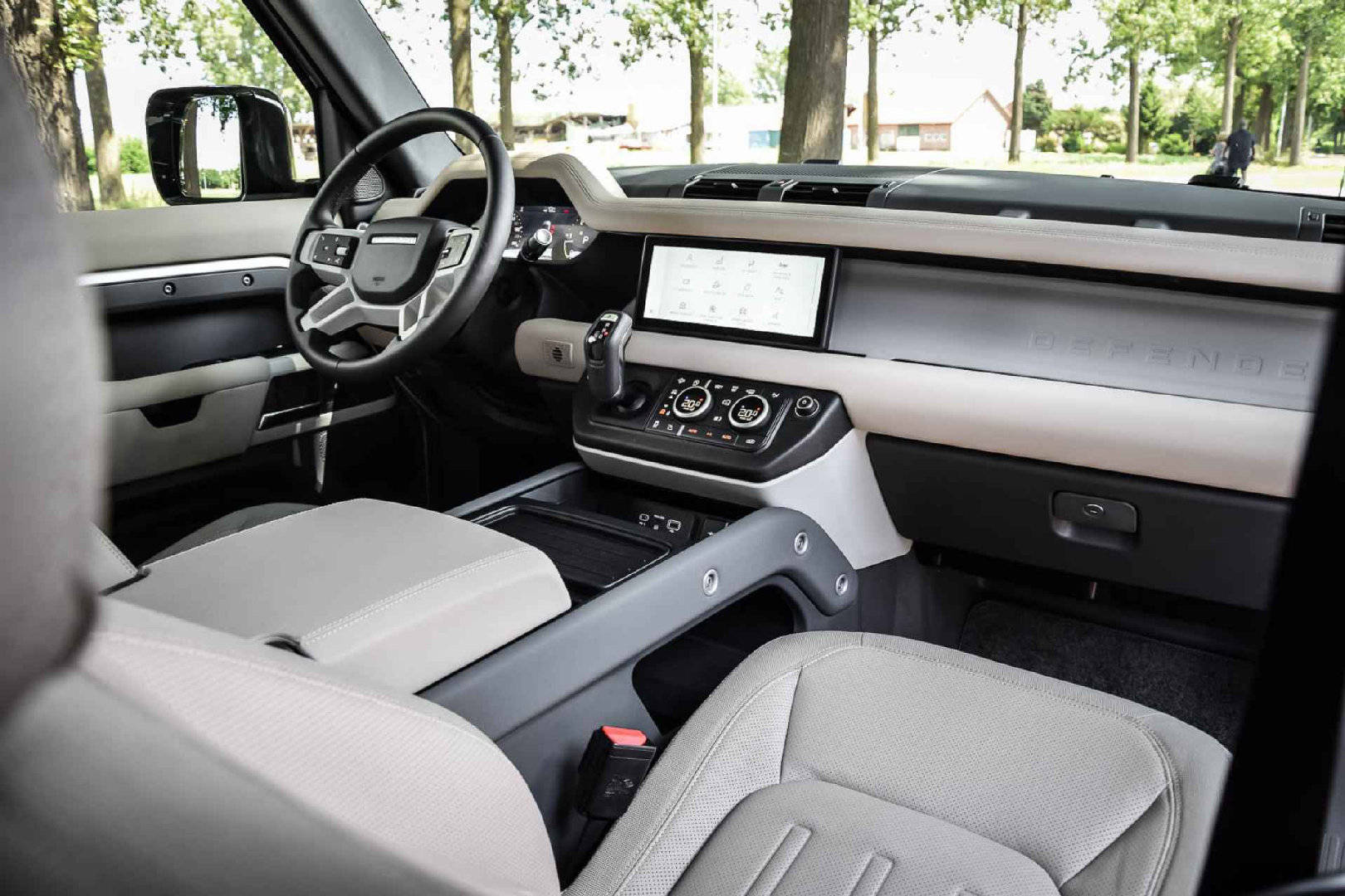 72年经典的重新演绎,全新一代路虎卫士defender