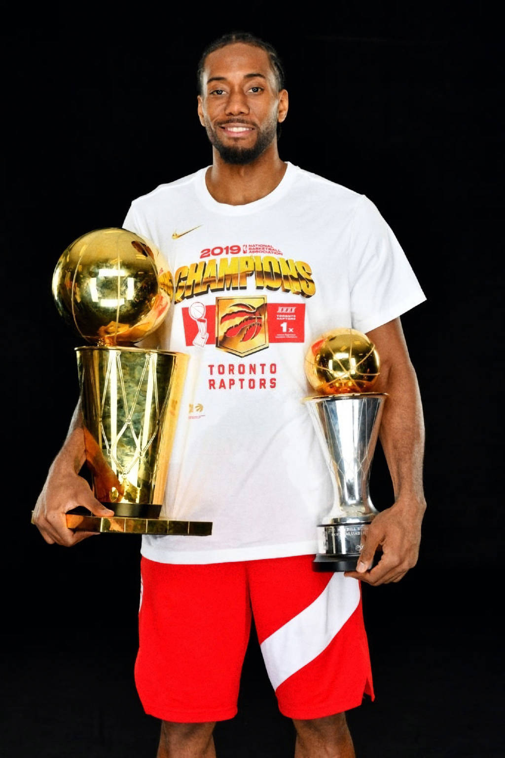 多图预警!伦纳德迎29岁生日 不忘初心归来仍是少年