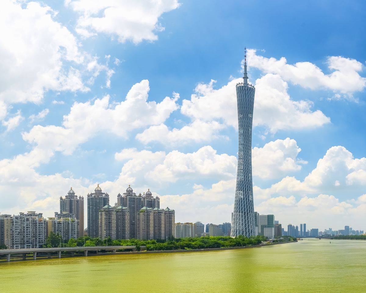 中国最强省会城市,经济实力雄厚,有第三世界首都美称