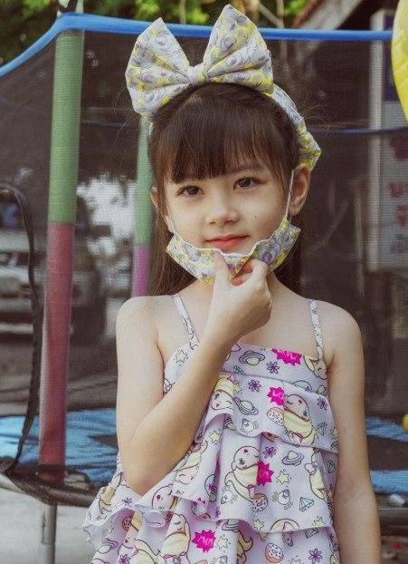 onew的每张照片都像是电影海报一样,当手机屏保都完全没问题,实在是太