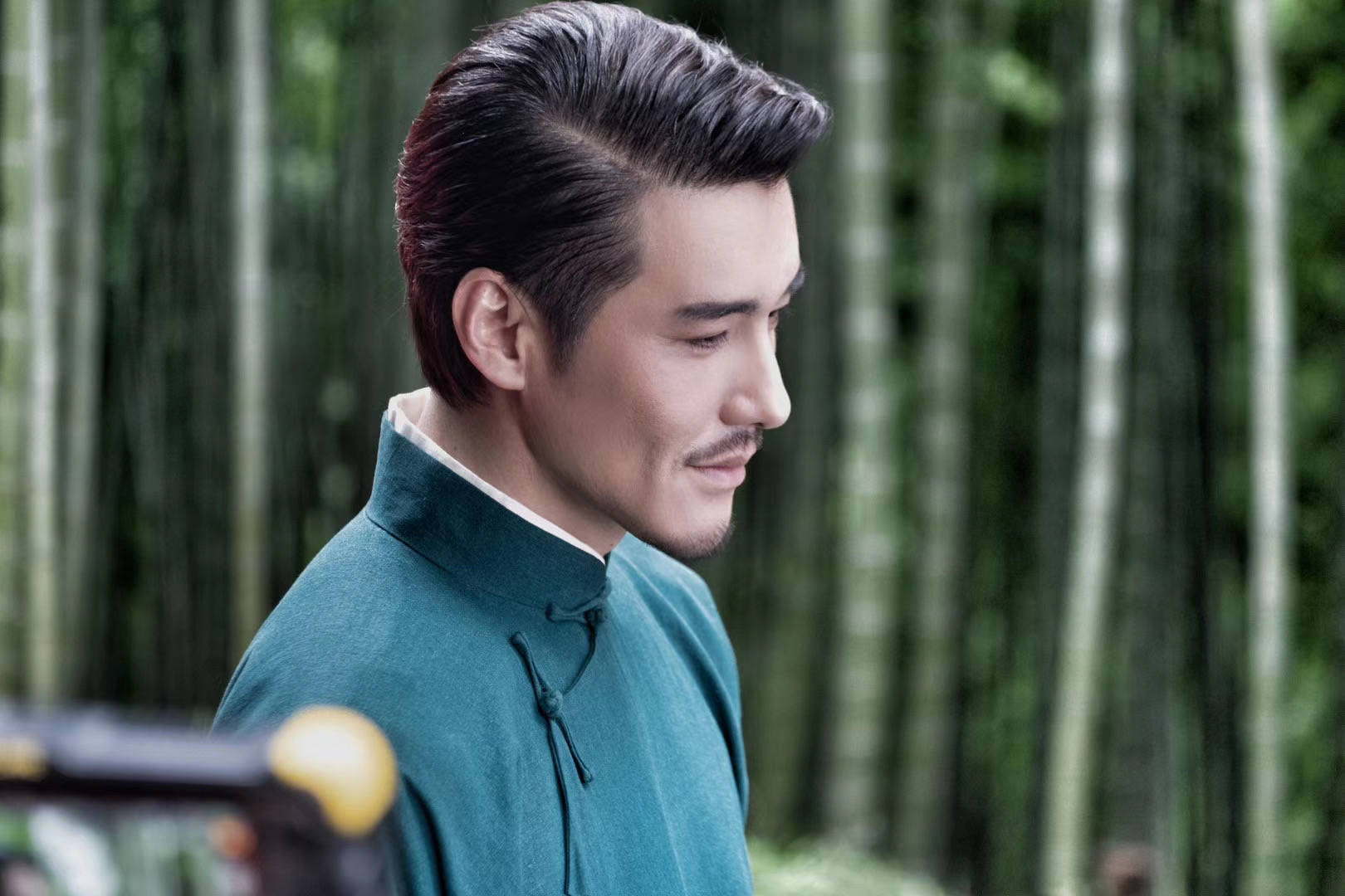 胡兵担任"扶贫大使" 直播首秀热心助农引爆热度