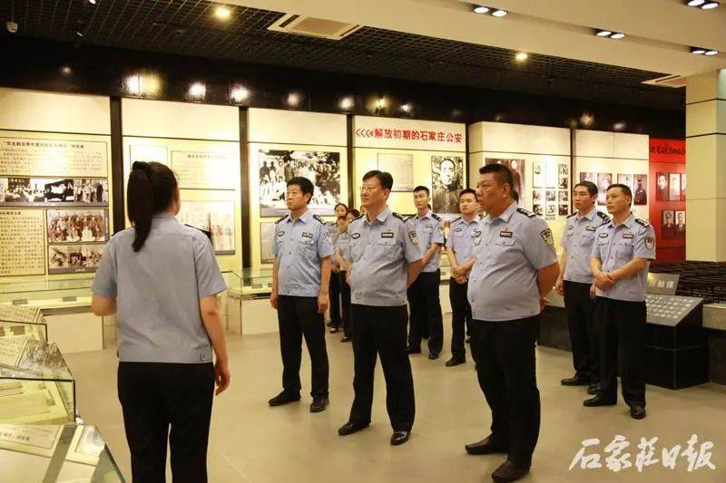 姜俊军同志代表分局党委致辞,他对刚刚迈入党组织大门