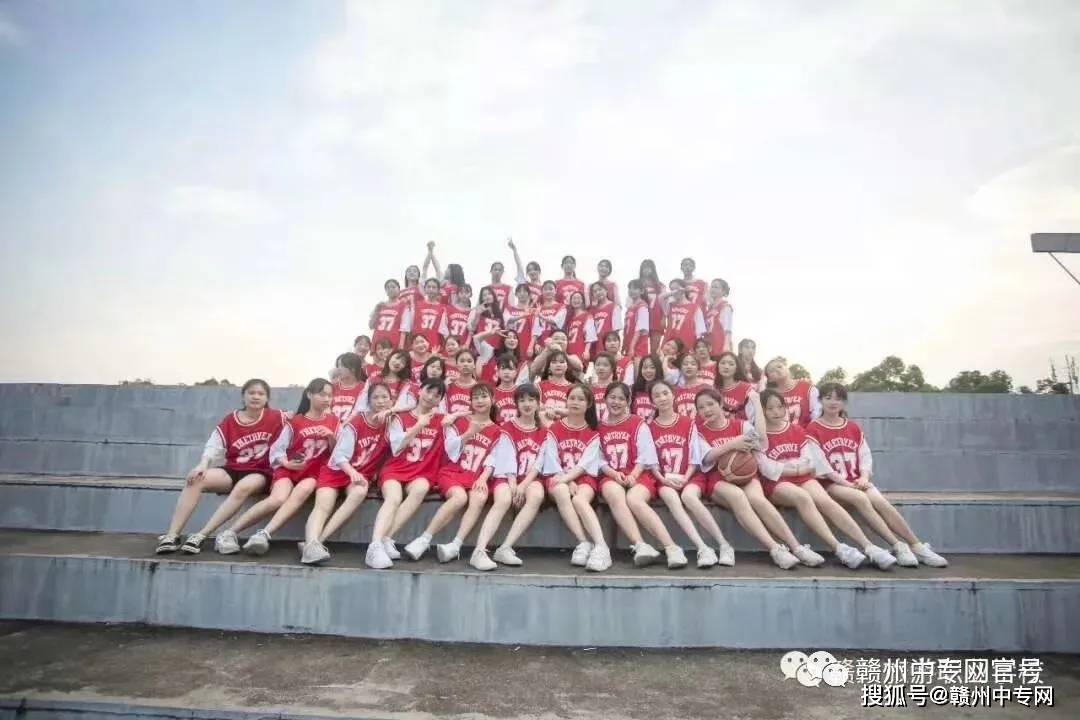 初三毕业的女生请注意了,这几个专业你必须了解