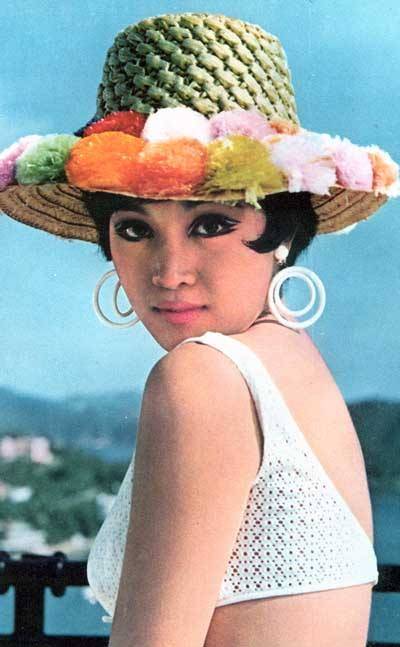 隐忍43年获百亿财产,丈夫3任情人分文没有,私生子在饭店打工_何莉莉