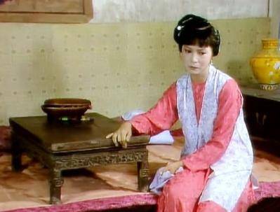 《红楼梦》里的潘又安,不顾礼法,写信告诉司棋,在大观园偷偷约会.