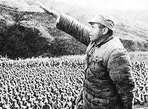 胡宗南部此时兵强马壮,士气正盛,企图依靠优势兵力逼迫我军决战,或者