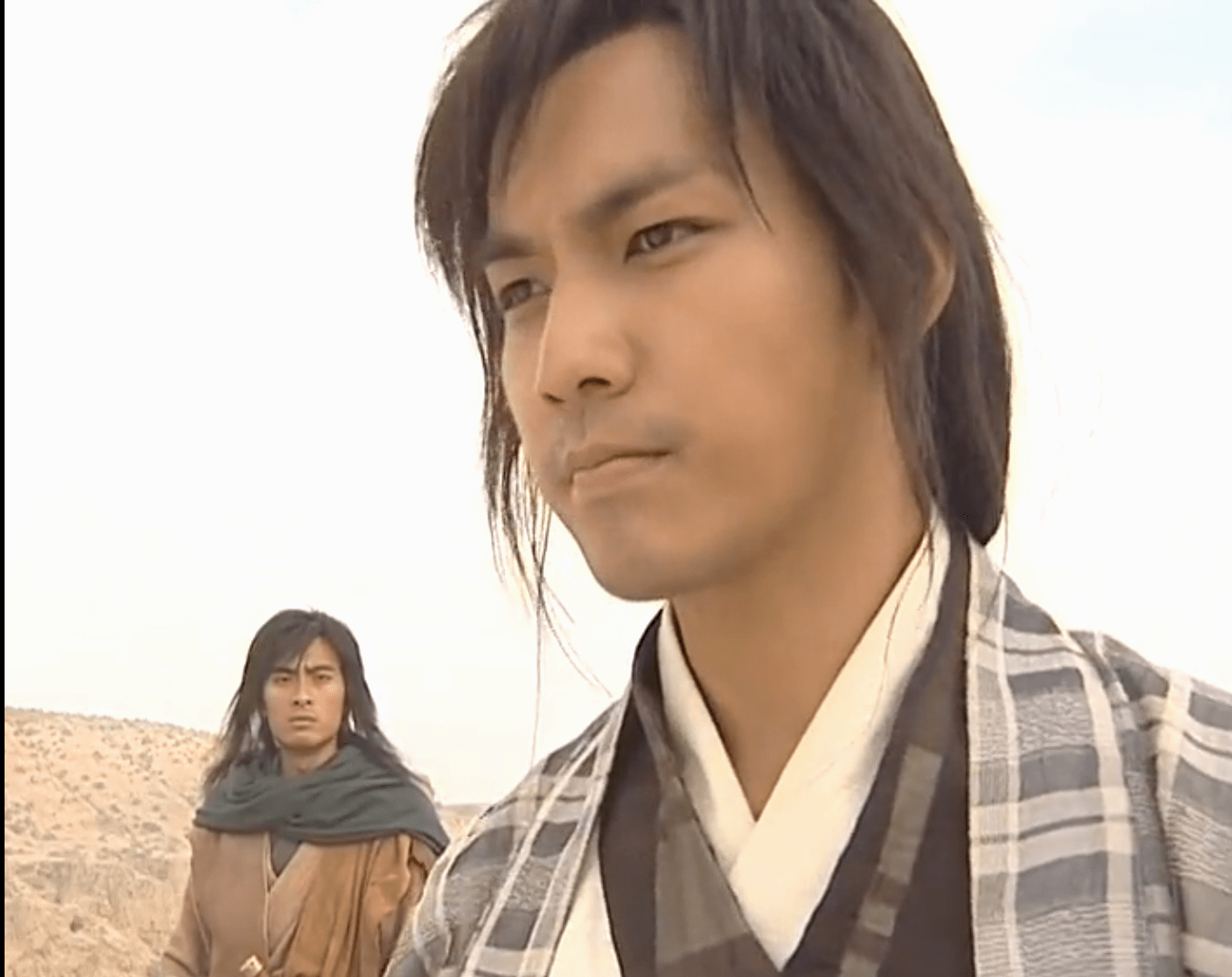 傅红雪具体的来说是杨常风与杨夫人南宫协的婢女柔儿的私生子,后来花