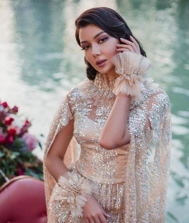 乌兹别克斯坦女明星图片