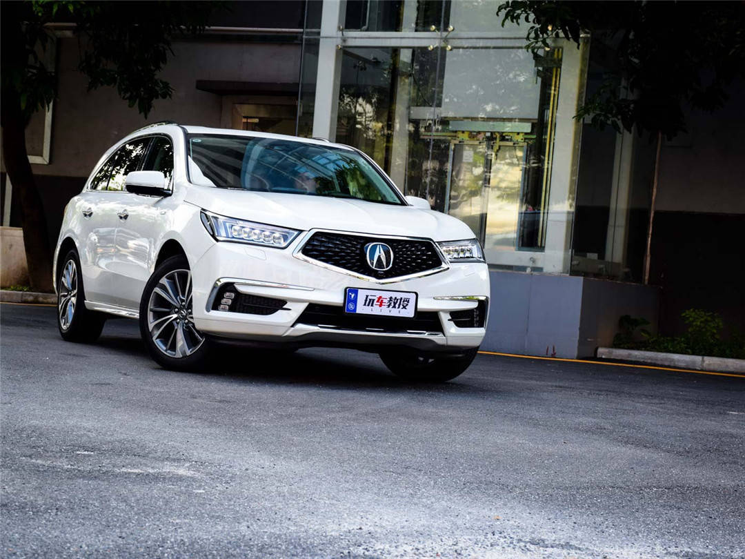 讴歌在华的境况, 可谓怀才不遇, 平心而论, 旗下车型的产品力都是很