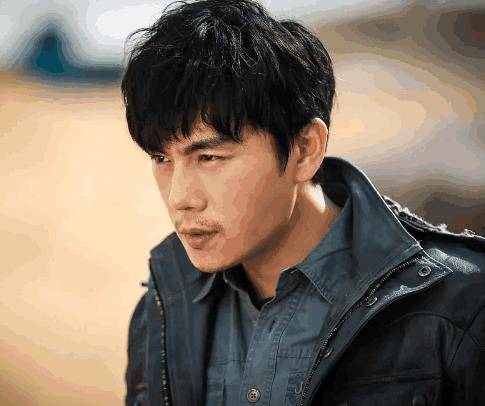 4版"吴邪", 图1天真版, 图3无邪版, 但最后一位才是原著版!