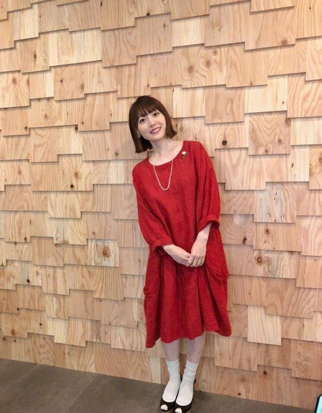 原创花泽香菜官宣著名声优结婚,网友纷纷送出祝福,林志玲傻眼了