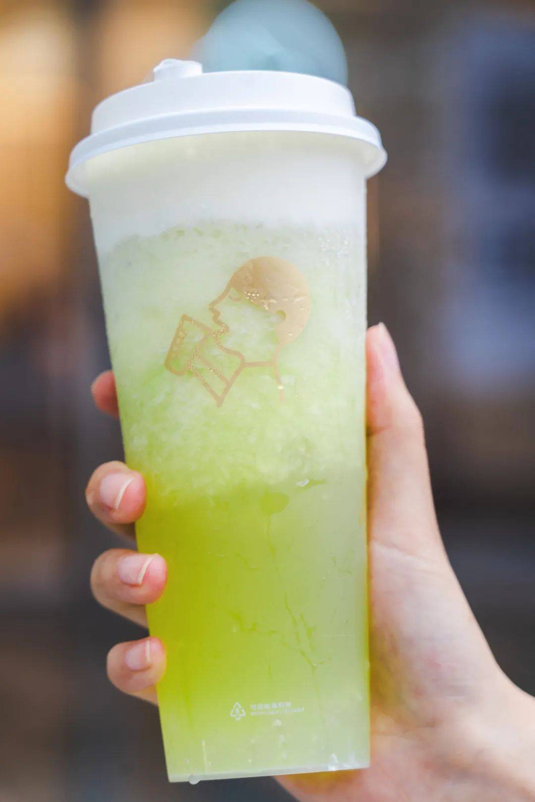 冰乳交融,口感妙不可言还有喜茶意难忘的超q弹脆波波瓜瓜冰沙顶上一层