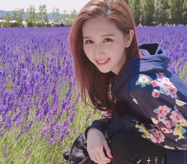 前tvb小花何傲儿改名何天儿,内地收百万拍广告,网友:认不出_林建名