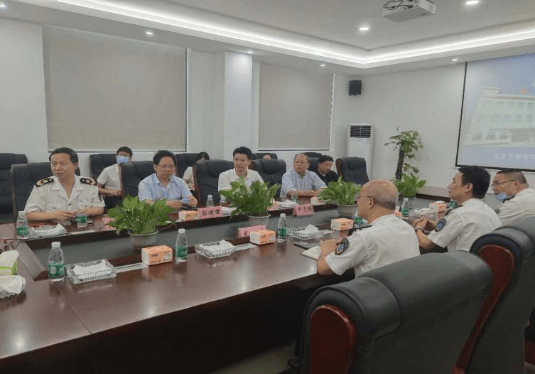 湖南省卫计执法局罗志强一行赴常宁市调研