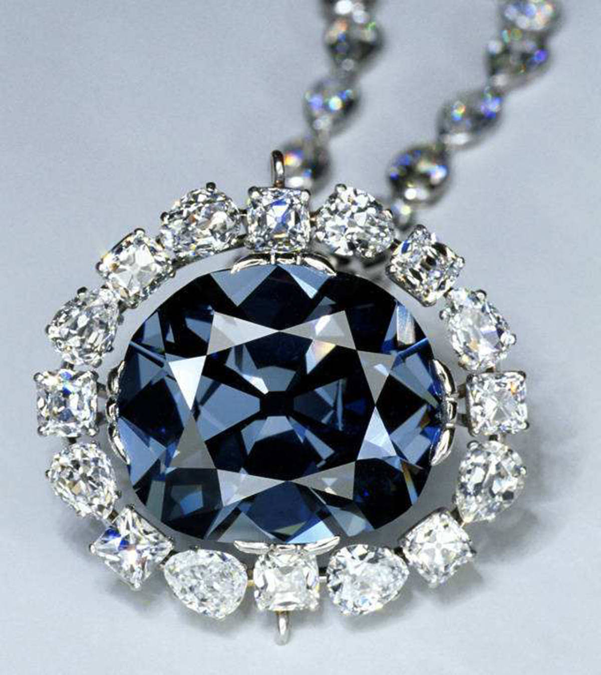 世界上最贵的蓝钻图片