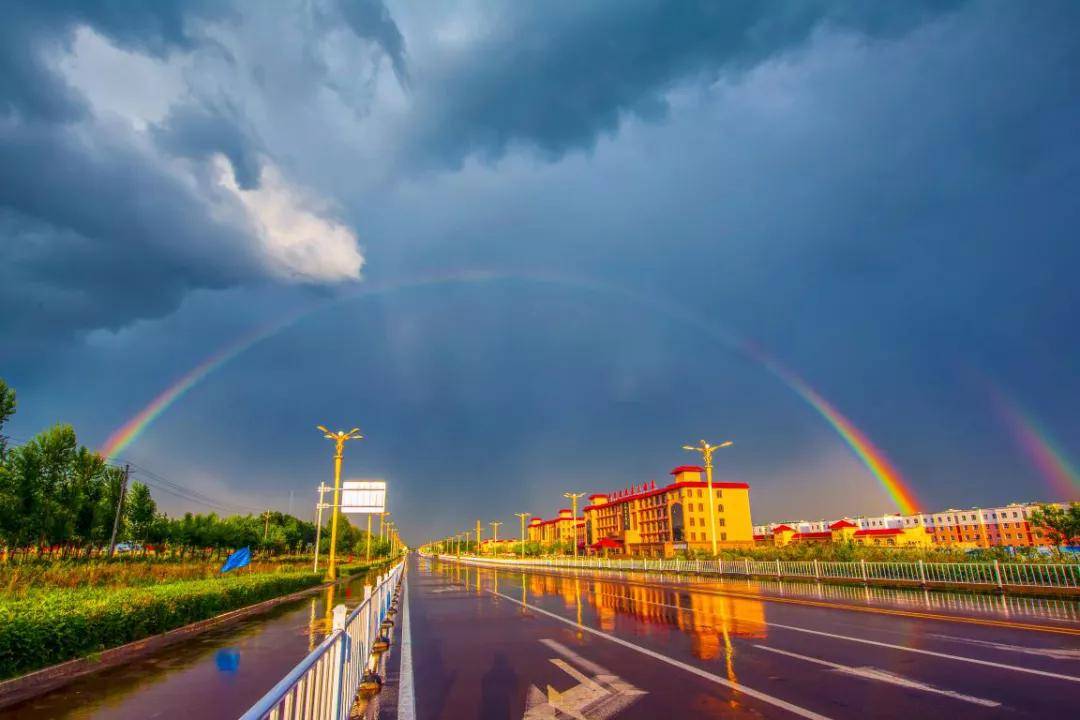 中国彩虹之都丨昭苏"天马追虹"——马背上看彩虹啦!_昭苏县