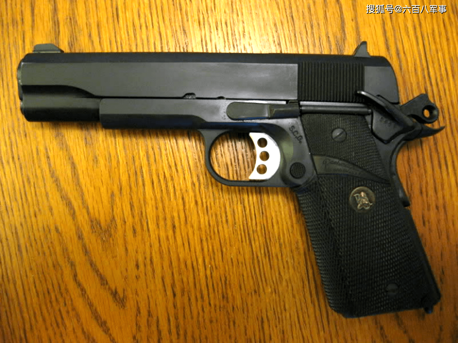 西格绍尔p229:sigsauerp229手枪采用