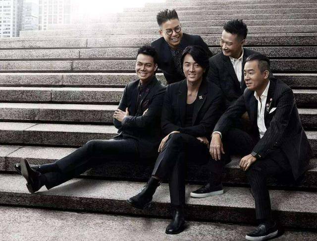 即便到现在,不少网友也都记得当年铜锣湾的扛把子