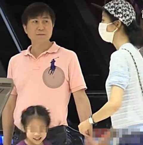 34岁韩雪和大18岁老公近照被爆4岁女儿非常可爱